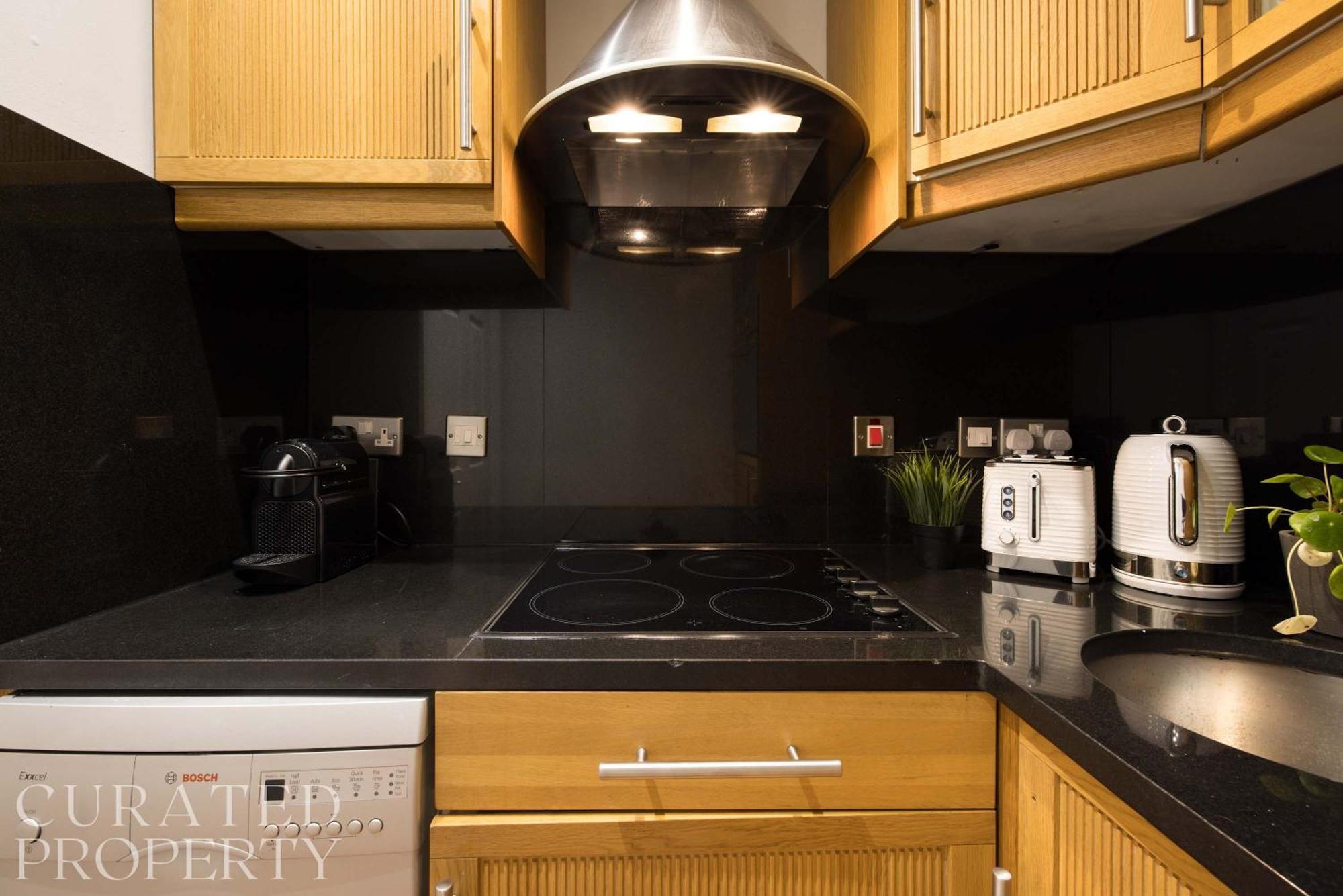 Chic & Sunlit Earls Court Flat Appartamento